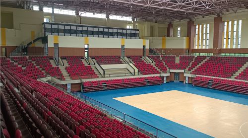 專業(yè)看臺(tái)座椅如何制造？四大核心步驟揭秘